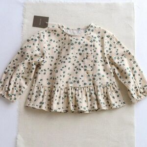 ZARA Romantic top. 
NWT.
5 years.